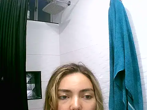 VittoriaTaylor online show from 04-11-26, 11:20