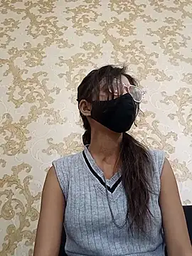 Snapshot of SCHOOL_Girl-0 chatting on 03-08-25, 06:10 SCHOOL Girl-0 online show from 03-08-25, 06:10