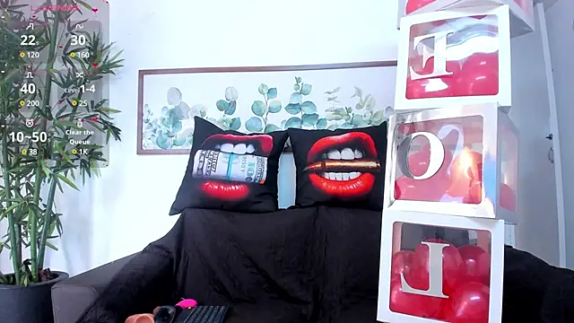 NicolettaLima online show from 02-14-25, 08:15