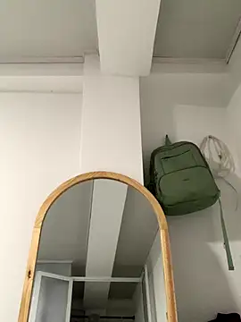 Snapshot of Bella_still chatting on 10-07-25, 01:08 Bella still online show from 10-07-25, 01:08