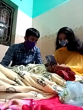 Snapshot of Sexy-Couple20 chatting on 01-17-25, 04:57 Sexy-Couple20 online show from 01-17-25, 04:57