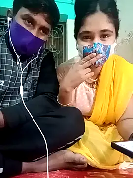 Snapshot of Sexy-Couple20 chatting on 01-18-25, 02:33 Sexy-Couple20 online show from 01-18-25, 02:33