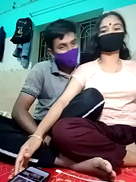 Snapshot of Sexy-Couple20 chatting on 01-19-25, 12:39 Sexy-Couple20 online show from 01-19-25, 12:39