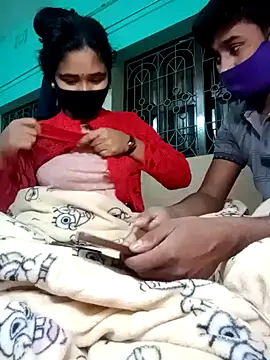 Snapshot of Sexy-Couple20 chatting on 01-24-25, 11:59 Sexy-Couple20 online show from 01-24-25, 11:59