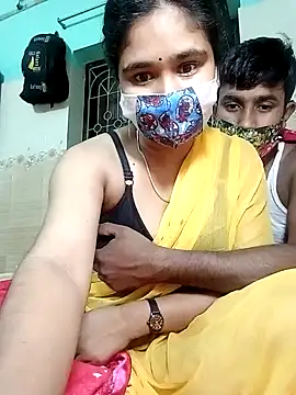 Snapshot of Sexy-Couple20 chatting on 01-26-25, 10:57 Sexy-Couple20 online show from 01-26-25, 10:57