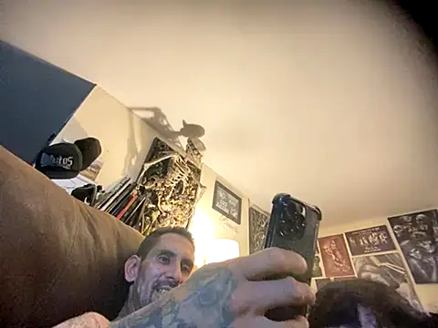 Snapshot of hornycouple818 chatting on 10-07-25, 05:26 hornycouple818 online show from 10-07-25, 05:26