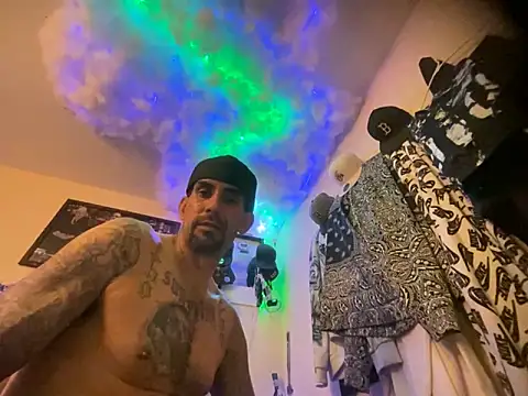 hornycouple818 online show from 01-18-26, 10:08