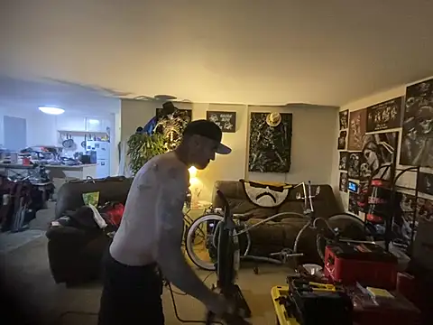 hornycouple818 online show from 04-26-26, 03:53