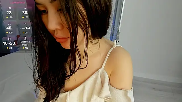 novaaskyy online show from 11-19-25, 01:22