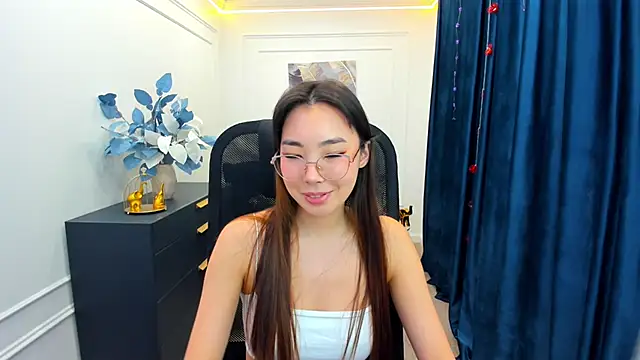 AnnaReyla online show from 11-27-25, 11:34