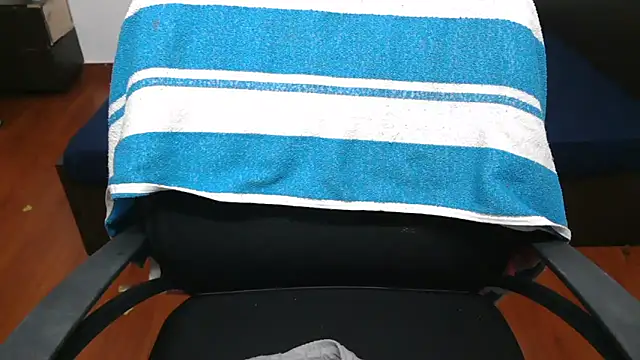 Snapshot of LovelyRosy chatting on 10-07-25, 01:03 LovelyRosy online show from 10-07-25, 01:03