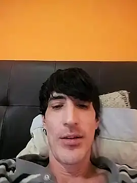 Snapshot of moutt99 chatting on 01-17-25, 10:44 moutt99 online show from 01-17-25, 10:44