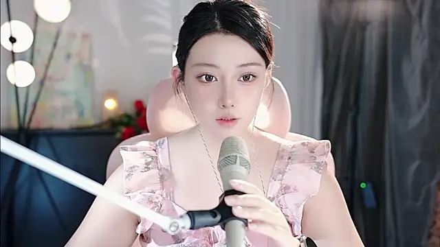 Dou-Dou-er online show from 09-20-25, 08:26