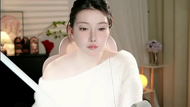 Dou-Dou-er online show from 10-21-25, 01:34