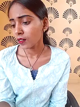 Snapshot of Divya-2007 chatting on 02-22-25, 10:51 Divya-2007 online show from 02-22-25, 10:51