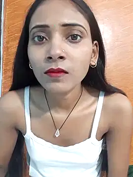 Snapshot of Divya-2007 chatting on 02-26-25, 06:47 Divya-2007 online show from 02-26-25, 06:47