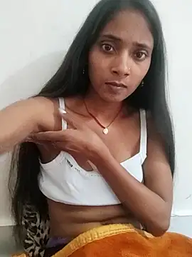 Snapshot of Divya-2007 chatting on 11-10-25, 07:07 Divya-2007 online show from 11-10-25, 07:07