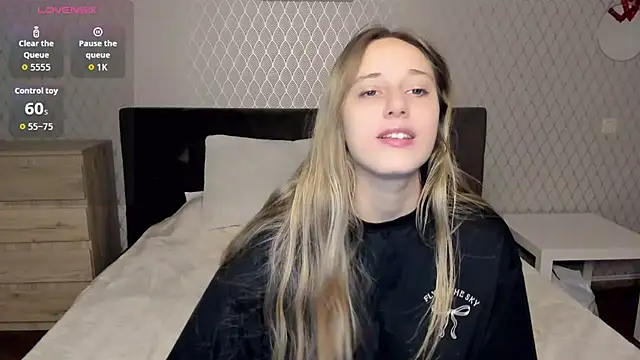 blondyriss online show from 10-08-25, 06:27