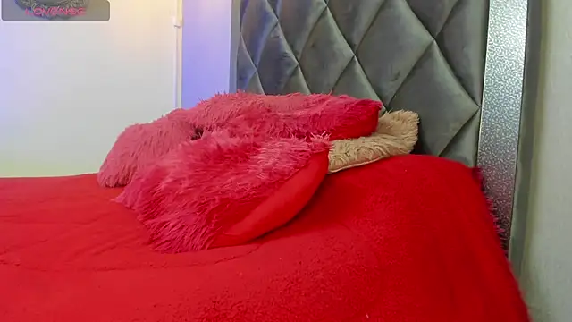 Snapshot of Sophiaa_Gomez chatting on 09-17-25, 07:32 Sophiaa Gomez online show from 09-17-25, 07:32