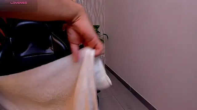 Brad Summer online show from 10-23-25, 05:12