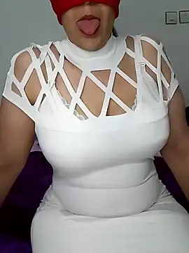 Snapshot of hoyamfocala chatting on 02-10-25, 08:21 hoyamfocala online show from 02-10-25, 08:21