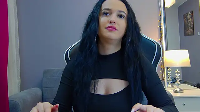 Eva Lovvia  online show from 02-25-25, 10:39