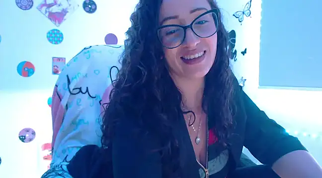 Snapshot of samy_love35 chatting on 02-14-25, 12:25 samy love35 online show from 02-14-25, 12:25