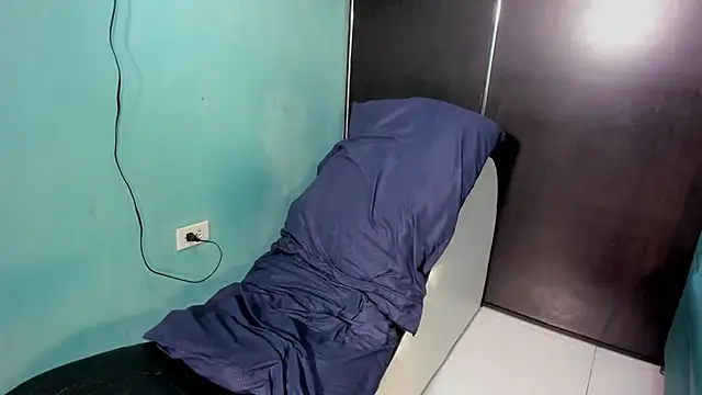 CoupleTwink12 online show from 02-17-25, 10:47