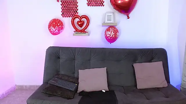 lucie petite online show from 02-28-25, 06:20