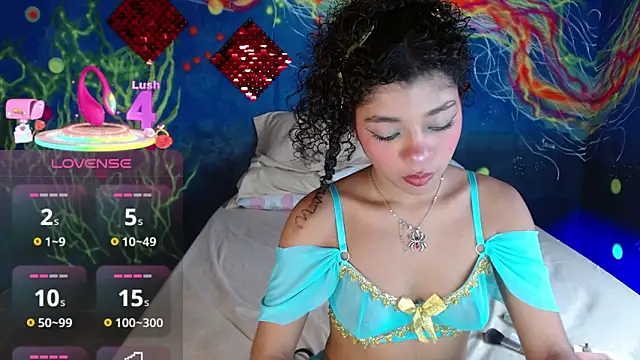 lucie petite online show from 09-25-25, 06:44