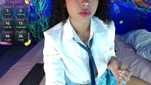 lucie petite online show from 10-16-25, 06:31