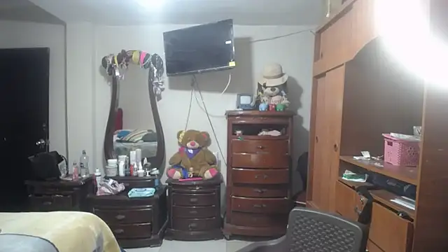 jazmin mature  online show from 04-26-26, 03:53