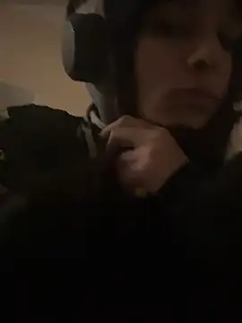 mollyEXD online show from 10-24-25, 06:37