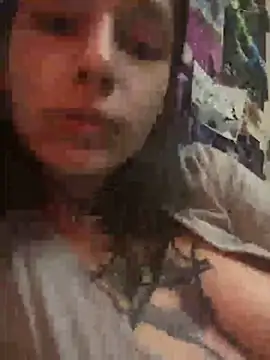 mollyEXD online show from 10-28-25, 09:17