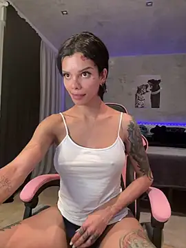 Snapshot of Rosariolovex chatting on 02-20-25, 05:40 Rosariolovex online show from 02-20-25, 05:40