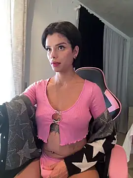 Snapshot of Rosariolovex chatting on 03-13-25, 03:50 Rosariolovex online show from 03-13-25, 03:50