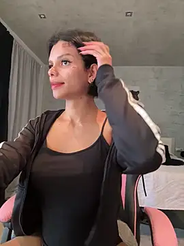 Snapshot of Rosariolovex chatting on 03-21-25, 10:50 Rosariolovex online show from 03-21-25, 10:50