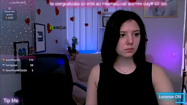 flora ri online show from 03-10-25, 01:32