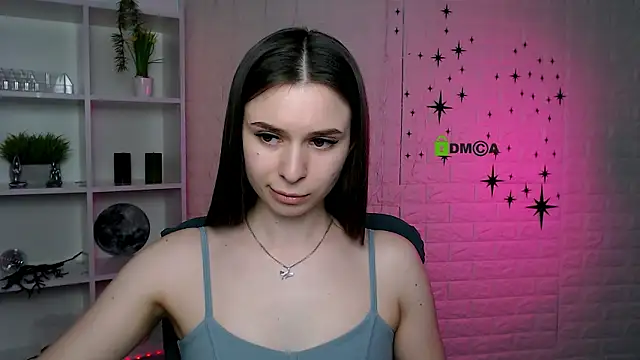 Snapshot of flora_ri chatting on 02-17-26, 04:46 flora ri online show from 02-17-26, 04:46