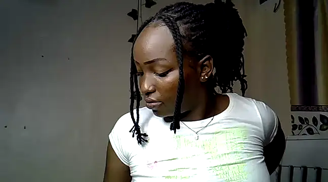 Snapshot of Vprettieeer chatting on 01-28-25, 06:39 Vprettieeer online show from 01-28-25, 06:39