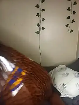 Snapshot of Vprettieeer chatting on 03-10-25, 05:00 Vprettieeer online show from 03-10-25, 05:00