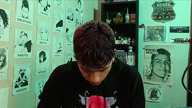 Snapshot of Mickey_Magic chatting on 02-01-25, 08:47 Mickey Magic online show from 02-01-25, 08:47