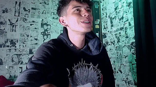 Snapshot of Mickey_Magic chatting on 11-15-25, 06:33 Mickey Magic online show from 11-15-25, 06:33