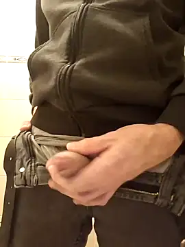 Speedyx0 online show from 01-22-25, 04:44