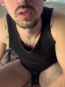 Snapshot of AssHunter4k chatting on 02-20-25, 10:05 AssHunter4k online show from 02-20-25, 10:05