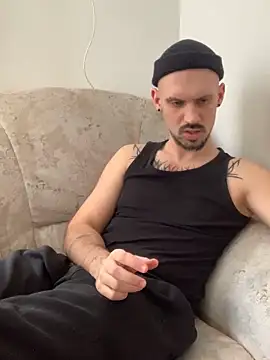 Snapshot of AssHunter4k chatting on 02-24-25, 01:21 AssHunter4k online show from 02-24-25, 01:21