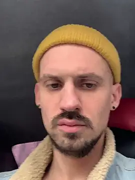 Snapshot of AssHunter4k chatting on 02-25-25, 09:20 AssHunter4k online show from 02-25-25, 09:20