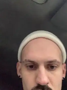 Snapshot of AssHunter4k chatting on 02-28-25, 06:10 AssHunter4k online show from 02-28-25, 06:10