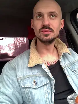 Snapshot of AssHunter4k chatting on 03-05-25, 06:12 AssHunter4k online show from 03-05-25, 06:12