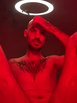 Snapshot of AssHunter4k chatting on 03-05-25, 05:39 AssHunter4k online show from 03-05-25, 05:39